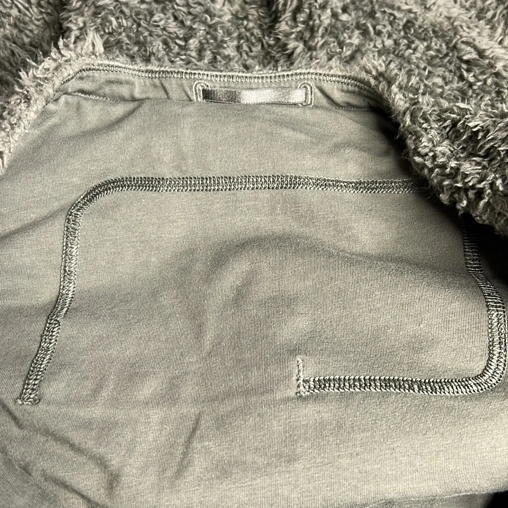 💥NWOT Lululemon Warm Restore Sherpa Pullover Green Size XS/S